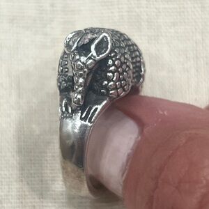 Retired James Avery 3D armadillo ring.  Size 6